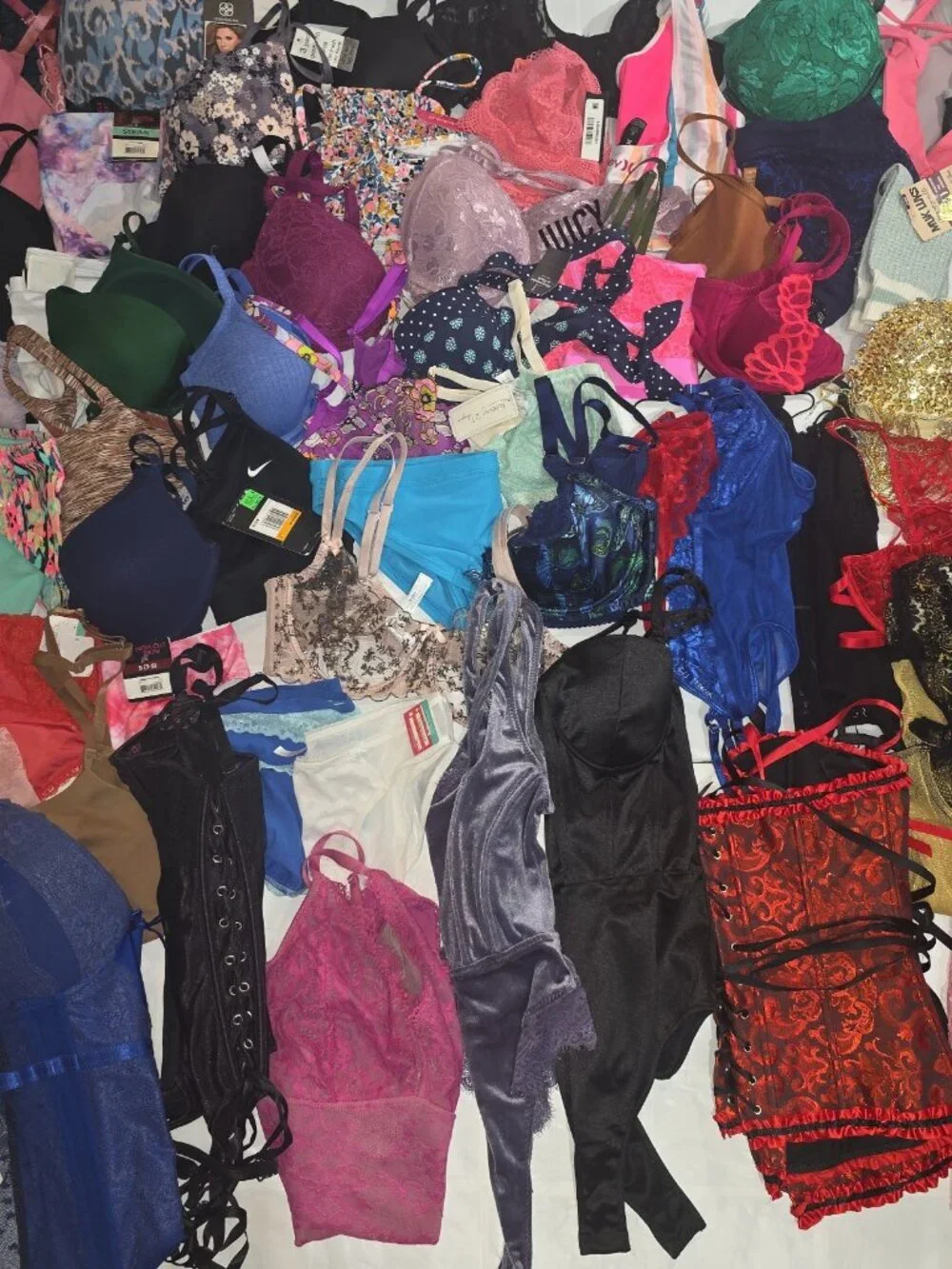Huge lot! 70 pc lot!!
